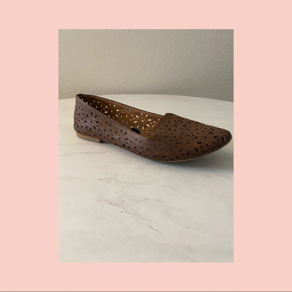 Self Esteem- brown flat Size 8W